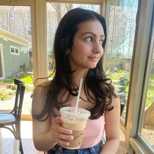 Meet your Posher, Mikayla